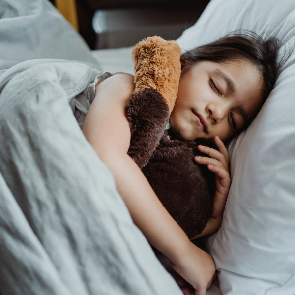 Dormir bien es fundamental para la salud física y mental, tener energía durante el día y concentrarse